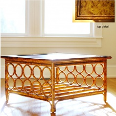 Moderne Maru Coffee Table